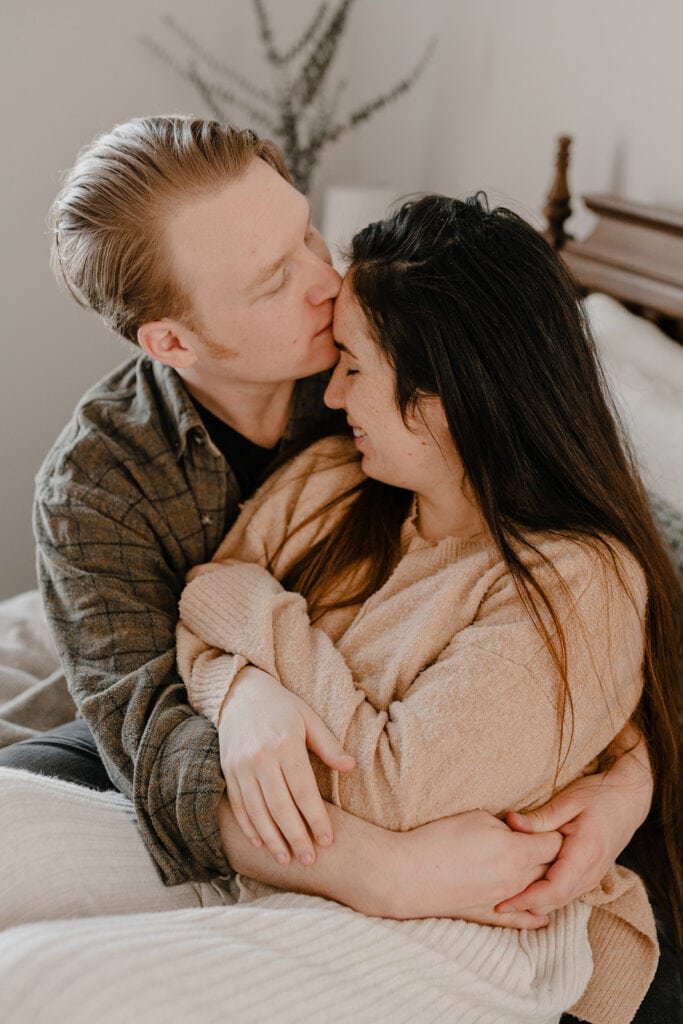 intimate in home maternity session 2